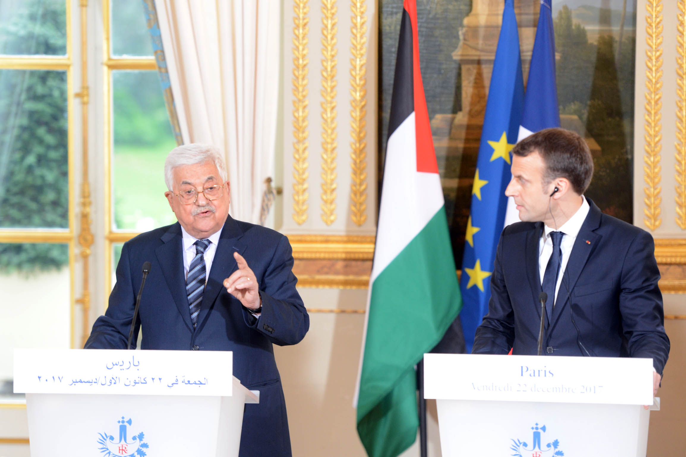 الرئيس في مؤتمر صحفي مع ماكرون: الاعتراف بدولة فلسطين هو استثمار في السلام الرئيس: لن نقبل أي خطة من أميركا بسبب انحيازها وخرقها للقانون الدولي الرئيس في مؤتمر صحفي مع ماكرون: الاعتراف بدولة فلسطين هو استثمار في السلام الرئيس: لن نقبل أي خطة من أميركا بسبب انحيازها وخرقها للقانون الدولي