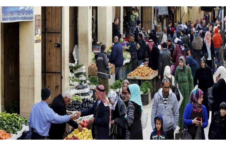 رموز في الموالاة والمعارضة مع الشارع الأردني وتحذير شديد اللهجة لحكومة الملقي: أموال الضمان الإجتماعي «خط أحمر»