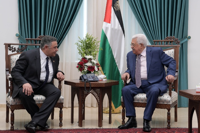 أبو مازن أوضح بأنه لن يقبل سوى بـ“التمكين الشامل“ الوفد المصري طمأن أبو مازن بأنه لن يقبل إلا بعودة السلطة لغزة أبو مازن أوضح بأنه لن يقبل سوى بـ“التمكين الشامل“ الوفد المصري طمأن أبو مازن بأنه لن يقبل إلا بعودة السلطة لغزة