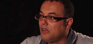 منظمة التحرير أولاً وأخيرا بقلم :عاطف أبو سيف