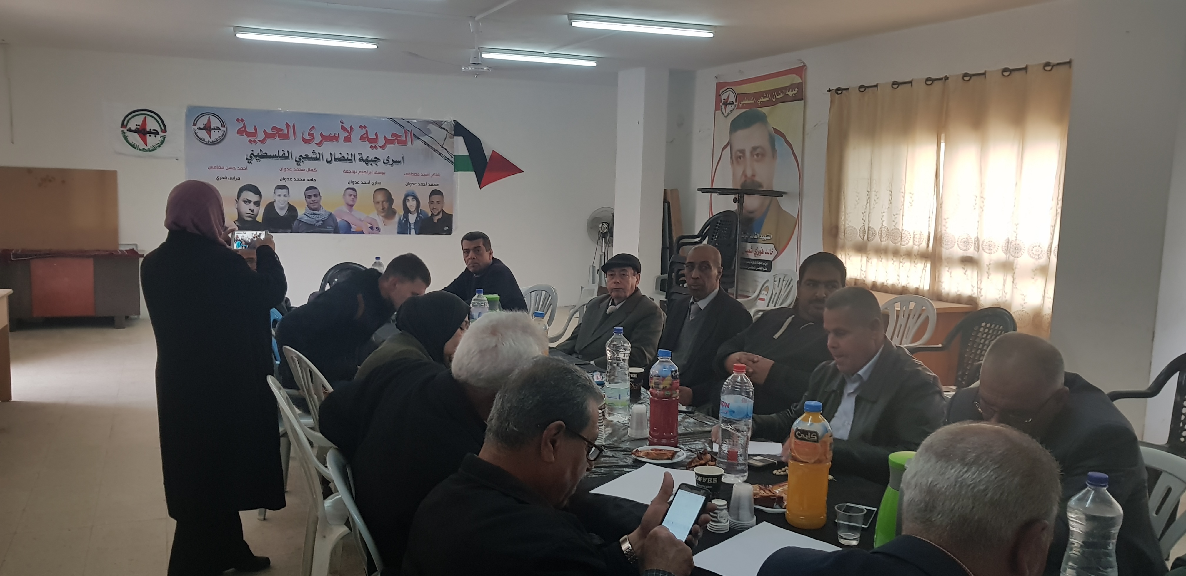 جبهة النضال الشعبي و” مفتاح ” في طولكرم ينظمان ورشة حوارية حول ” مشروع الدستور الفلسطيني “ جبهة النضال الشعبي و” مفتاح ” في طولكرم ينظمان ورشة حوارية حول ” مشروع الدستور الفلسطيني “