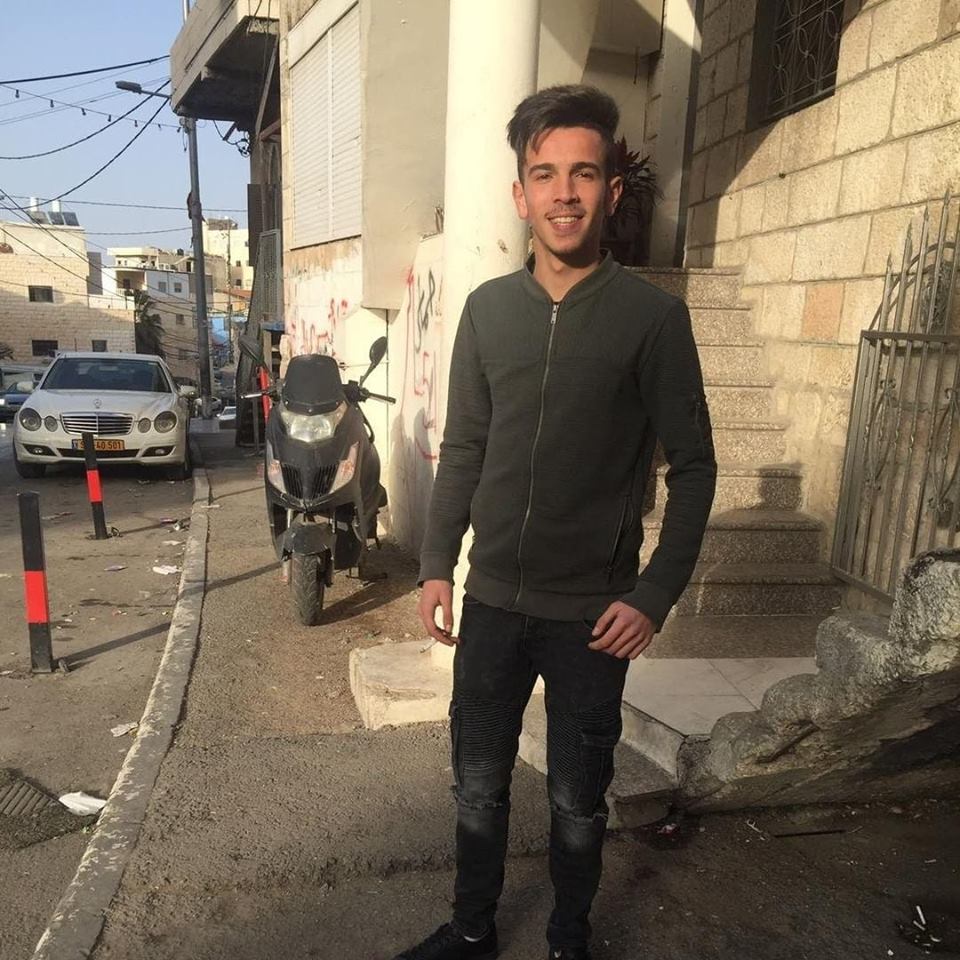 نجل عضو مكتبها السياسي النضال تدين اعتقال الاحتلال للطالب خالد أبو غوش نجل عضو مكتبها السياسي النضال تدين اعتقال الاحتلال للطالب خالد أبو غوش