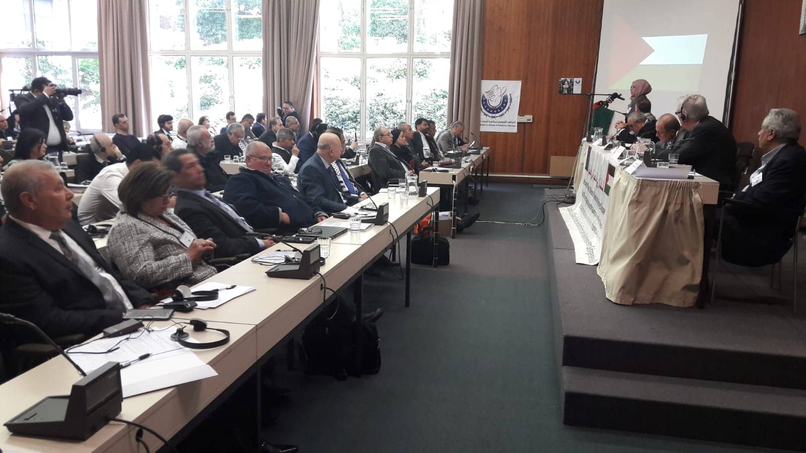 النضال الشعبي تشارك بمؤتمر المبادرة الأوروبية للدفاع عن حقوق الأسرى الفلسطينيين في بروكسل النضال الشعبي تشارك بمؤتمر المبادرة الأوروبية للدفاع عن حقوق الأسرى الفلسطينيين في بروكسل