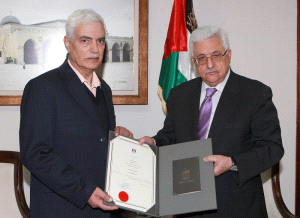 عامان على رحيل شاعر فلسطين أحمد دحبور عامان على رحيل شاعر فلسطين أحمد دحبور