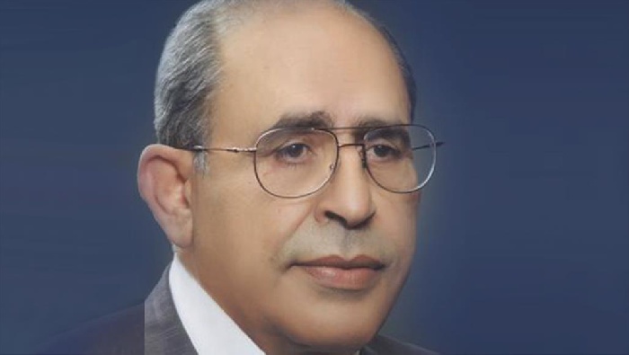 عز الدين المناصرة (شاعر، وناقد، ومفكر فلسطيني) عز الدين المناصرة (شاعر، وناقد، ومفكر فلسطيني)