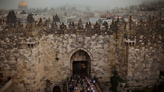 إنشاء “سوق القدس الإلكتروني“ لتثبيت 350 ألف مقدسي.. وإسناد البلدة القديمة اقتصاديا مشروع أردني فلسطيني مشترك لدعم المقدسيين إنشاء “سوق القدس الإلكتروني“ لتثبيت 350 ألف مقدسي.. وإسناد البلدة القديمة اقتصاديا مشروع أردني فلسطيني مشترك لدعم المقدسيين