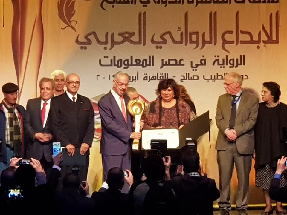 فوز الأديب يحيى يخلف بجائزة ملتقى الرواية العربية فوز الأديب يحيى يخلف بجائزة ملتقى الرواية العربية