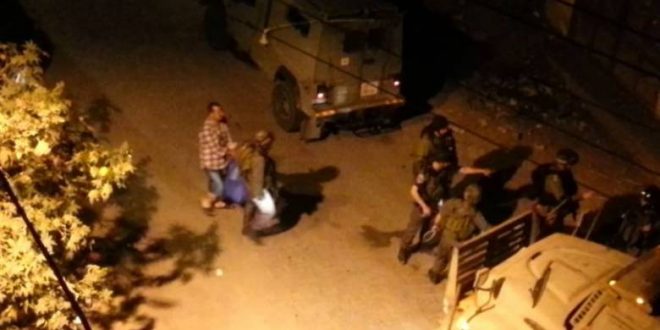 اعتقال 3 فتية من المسجد الأٌقصى اعتقال 3 فتية من المسجد الأٌقصى
