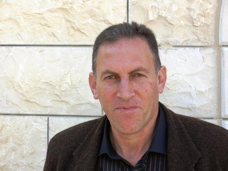 د. عامر جنداوي جواد شعري يمتطي سرج القصيدة شاكر فريد حسن د. عامر جنداوي جواد شعري يمتطي سرج القصيدة شاكر فريد حسن