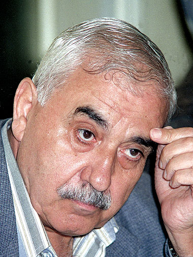 صراع بين المركز العربي وصحيفة “الأخبار” على ميراث جورج حبش صراع بين المركز العربي وصحيفة “الأخبار” على ميراث جورج حبش