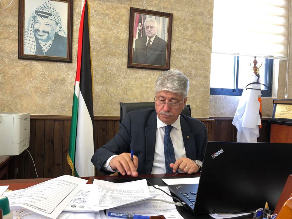 د.مجدلاتي لاذاعة صوت فلسطين : محاولة إسرائيلية لاستبدال الضم الكلي بجزئي لمحاولة احتواء الضغوط الدولية د.مجدلاتي لاذاعة صوت فلسطين : محاولة إسرائيلية لاستبدال الضم الكلي بجزئي لمحاولة احتواء الضغوط الدولية