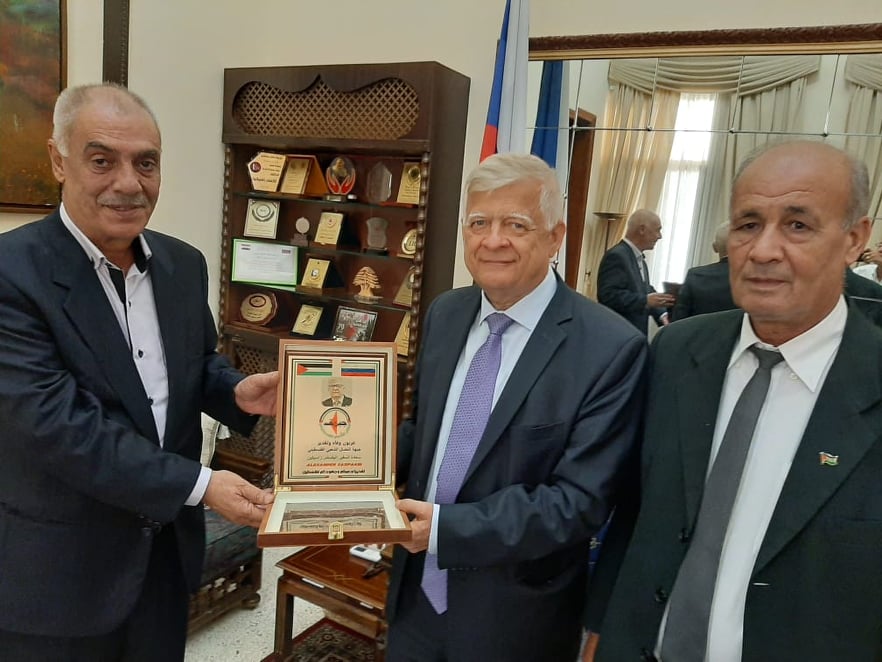 وفد من النضال الشعبي يلتقي سفير روسيا الاتحادية في لبنان