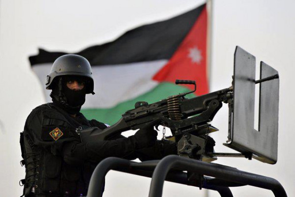 الأردن يحبط مخططاً لـ “تنظيم الدولة” يستهدف قتل جنود إسرائيليين على الحدود الأردن يحبط مخططاً لـ “تنظيم الدولة” يستهدف قتل جنود إسرائيليين على الحدود