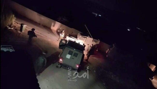 قوات الاحتلال تشن حملة اعتقالات ومداهمات في مدن الضفة