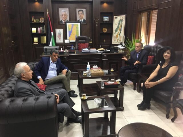 وفد مركزي من النضال الشعبي يبحث اخر المستجدات السياسية مع سفير دولة فلسطين بدمشق