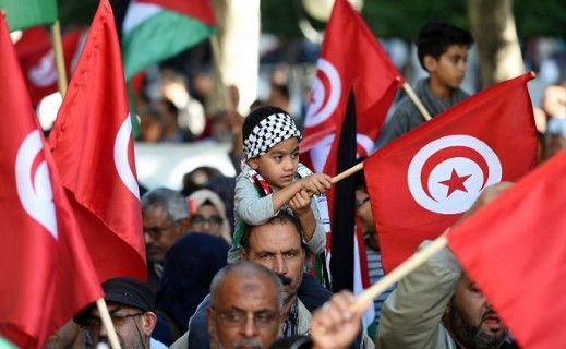 40 منظمة تونسية تطالب بعزل اسرائيل 40 منظمة تونسية تطالب بعزل اسرائيل