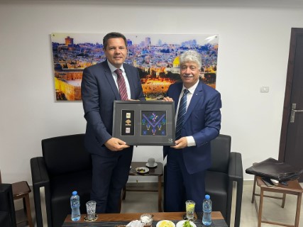 د . مجدلاني يستقبل ممثل سويسرا لمناسبة انتهاء مهامه الرسمية
