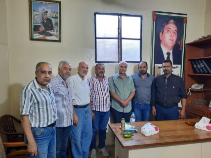 النضال الشعبي تستقبل حزب الشعب في مكتبها في مخيم عين الحلوة النضال الشعبي تستقبل حزب الشعب في مكتبها في مخيم عين الحلوة
