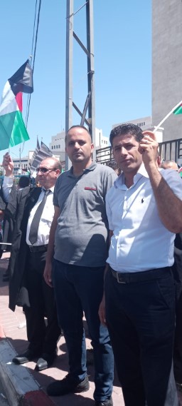 كتلة نضال المحامين الفلسطينين تشارك بالاعتصام المركزي امام مجلس الوزراء