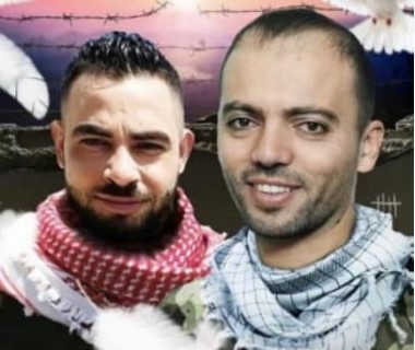 عشرات الأسرى يضربون تضامنًا معهما.. ريان وعواودة يواصلان إضرابهما عن الطعام
