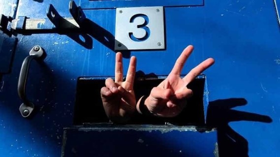 الاحتلال يجدد الاعتقال الإداري للمرة الثانية لأسير من بلدة قباطية