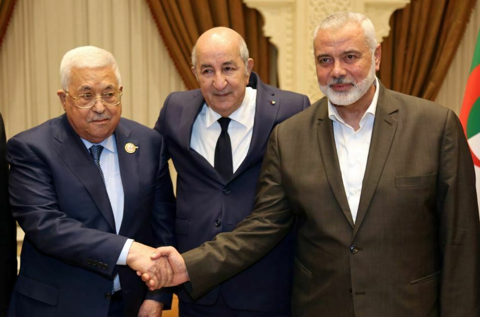 الرئيس الجزائري: سنحتضن اجتماعًا للفصائل الفلسطينية قبل القمة العربية الرئيس الجزائري: سنحتضن اجتماعًا للفصائل الفلسطينية قبل القمة العربية
