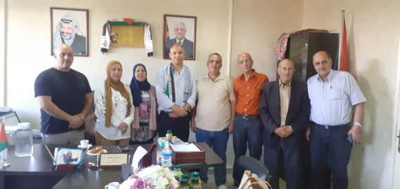وفد من النضال يزور مكتب تنمية بيت لحم ومركز محور ويشيد بجهودهم في خدمة المجتمع المحلي وفد من النضال يزور مكتب تنمية بيت لحم ومركز محور ويشيد بجهودهم في خدمة المجتمع المحلي