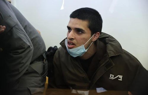 عزل الأسير أحمد مناصرة يتواصل رغم وضعه الصحي عزل الأسير أحمد مناصرة يتواصل رغم وضعه الصحي