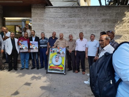 النضال الشعبي تشارك فى الاعتصام تضامنا مع أسرانا فى سجون الاحتلال النضال الشعبي تشارك فى الاعتصام تضامنا مع أسرانا فى سجون الاحتلال