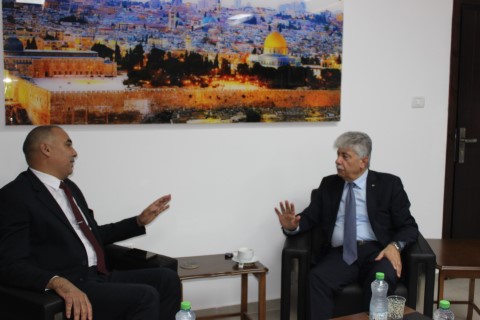 د. مجدلاني يلتقي سفير المملكة المغربية ويبحثان تطرير العلاقات الثنائية د. مجدلاني يلتقي سفير المملكة المغربية ويبحثان تطرير العلاقات الثنائية