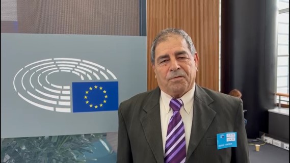 عضو المكتب السياسي للجبهة عبد العزيز قديح يلتقي عددا من النواب في البرلمان الأوروبي عضو المكتب السياسي للجبهة عبد العزيز قديح يلتقي عددا من النواب في البرلمان الأوروبي