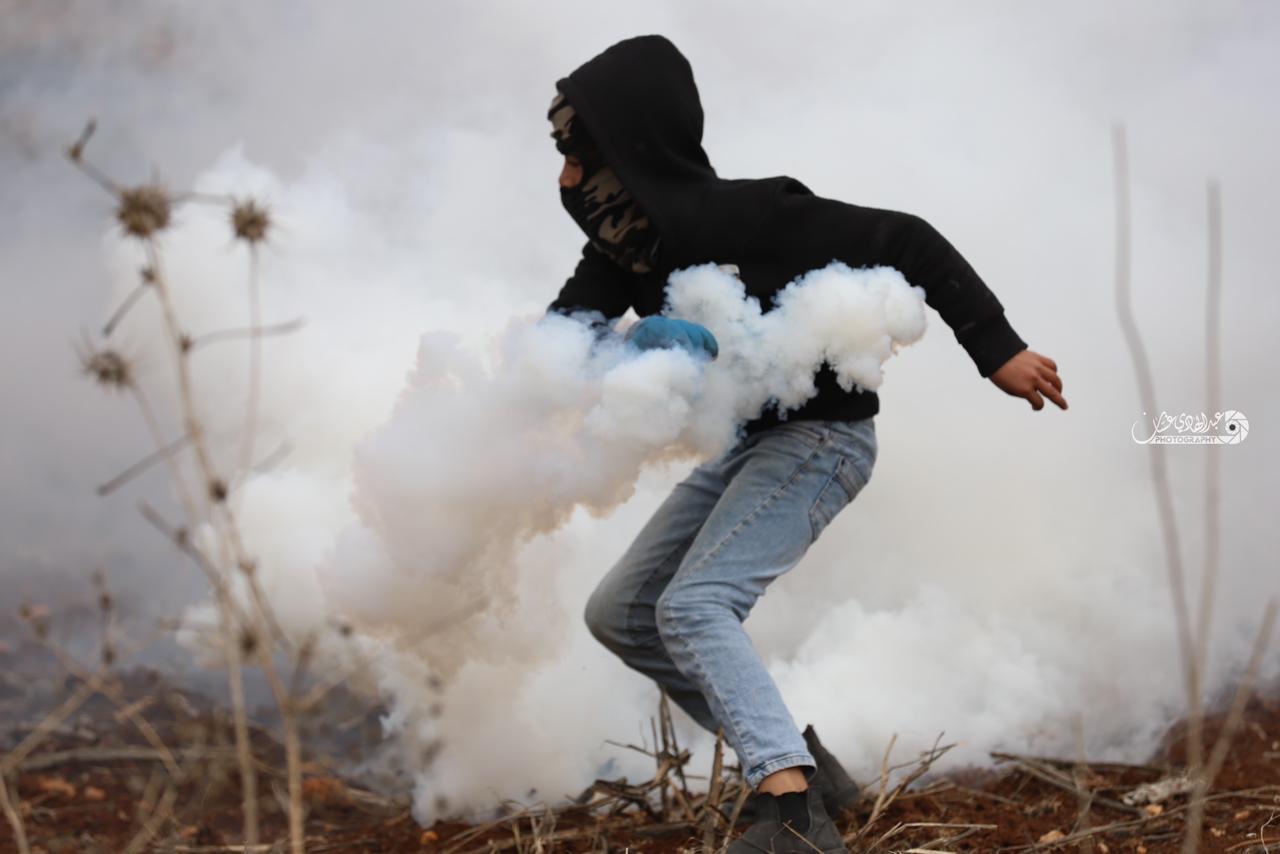صحيفة تتساءل: هل يريد نتنياهو إضعاف السلطة الفلسطينية أو انهيارها بالكامل؟ صحيفة تتساءل: هل يريد نتنياهو إضعاف السلطة الفلسطينية أو انهيارها بالكامل؟