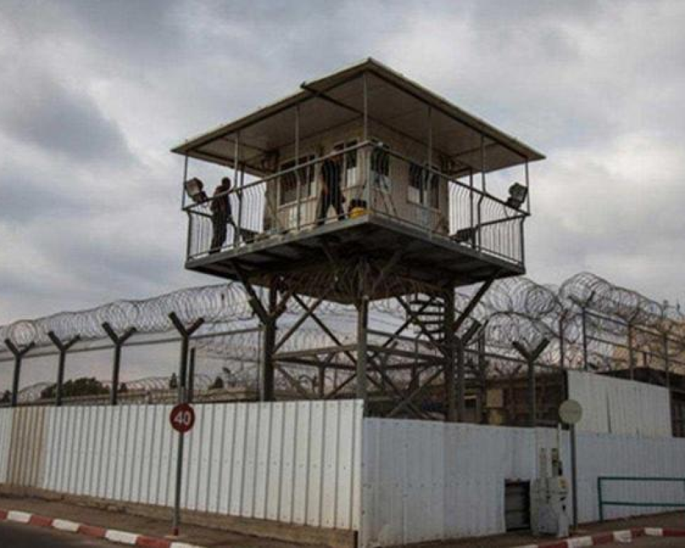 هيئة الأسرى: تمديد توقيف الشاب محمد الصفدي لـ 8 أيام ومنعه من لقاء محامٍ هيئة الأسرى: تمديد توقيف الشاب محمد الصفدي لـ 8 أيام ومنعه من لقاء محامٍ