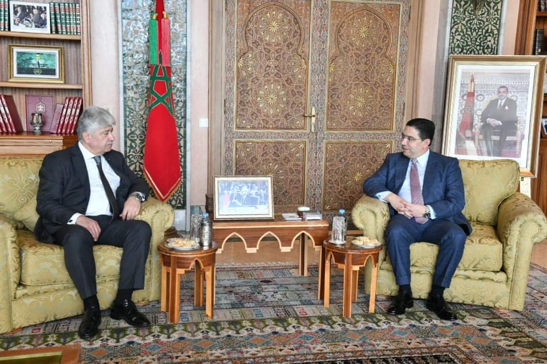 د.مجدلاني يلتقي وزير الخارجية المغربي ويضعه بصورة الأوضاع في الأراضي الفلسطينية د.مجدلاني يلتقي وزير الخارجية المغربي ويضعه بصورة الأوضاع في الأراضي الفلسطينية