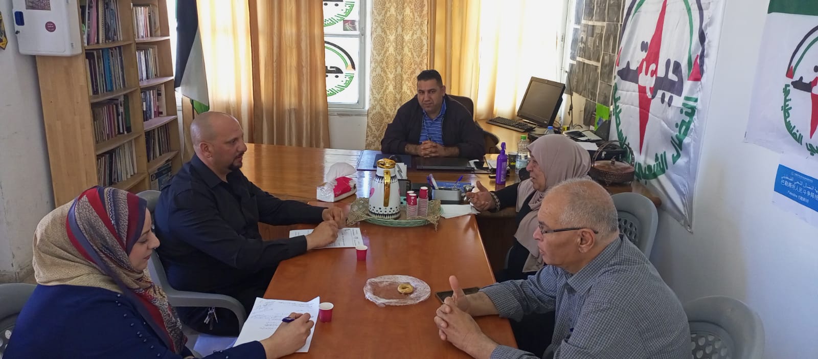 النضال الشعبي تستقبل وفدًا من التوجيه السياسي والوطني النضال الشعبي تستقبل وفدًا من التوجيه السياسي والوطني