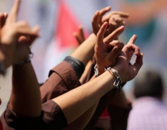 “الأسرى” تحذر من خطورة الوضع الصحي للأسيرين المضربين عدنان وعمارنة “الأسرى” تحذر من خطورة الوضع الصحي للأسيرين المضربين عدنان وعمارنة