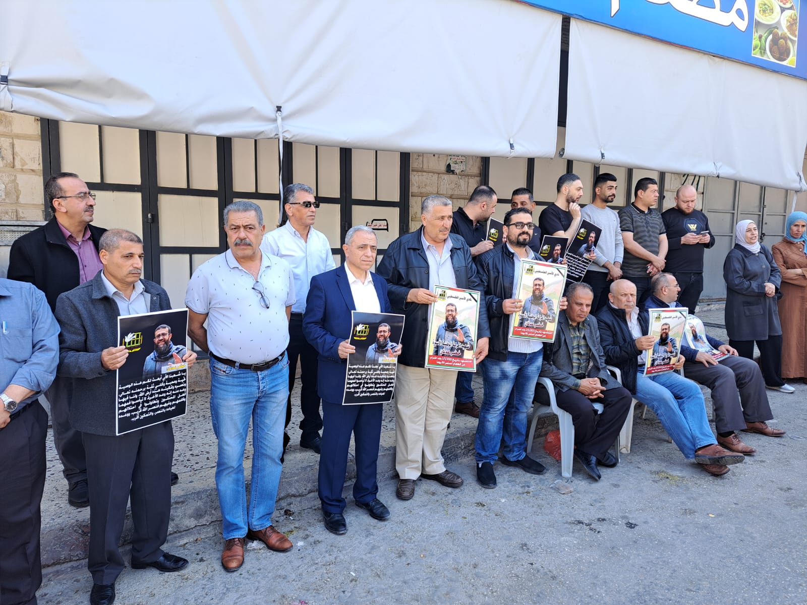 النضال الشعبي في المحافظات تشارك بالمسيرات المنددة بجريمة اعدام الأسير خضر عدنان النضال الشعبي في المحافظات تشارك بالمسيرات المنددة بجريمة اعدام الأسير خضر عدنان