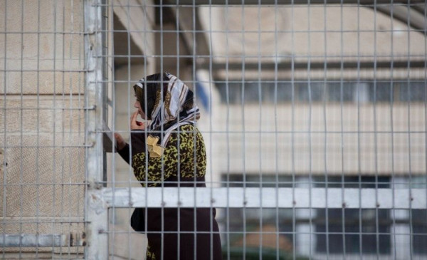 هيئة الأسرى: تضييقات كبيرة على الأسيرتين شاهين وجرادات في مستشفى الرملة هيئة الأسرى: تضييقات كبيرة على الأسيرتين شاهين وجرادات في مستشفى الرملة