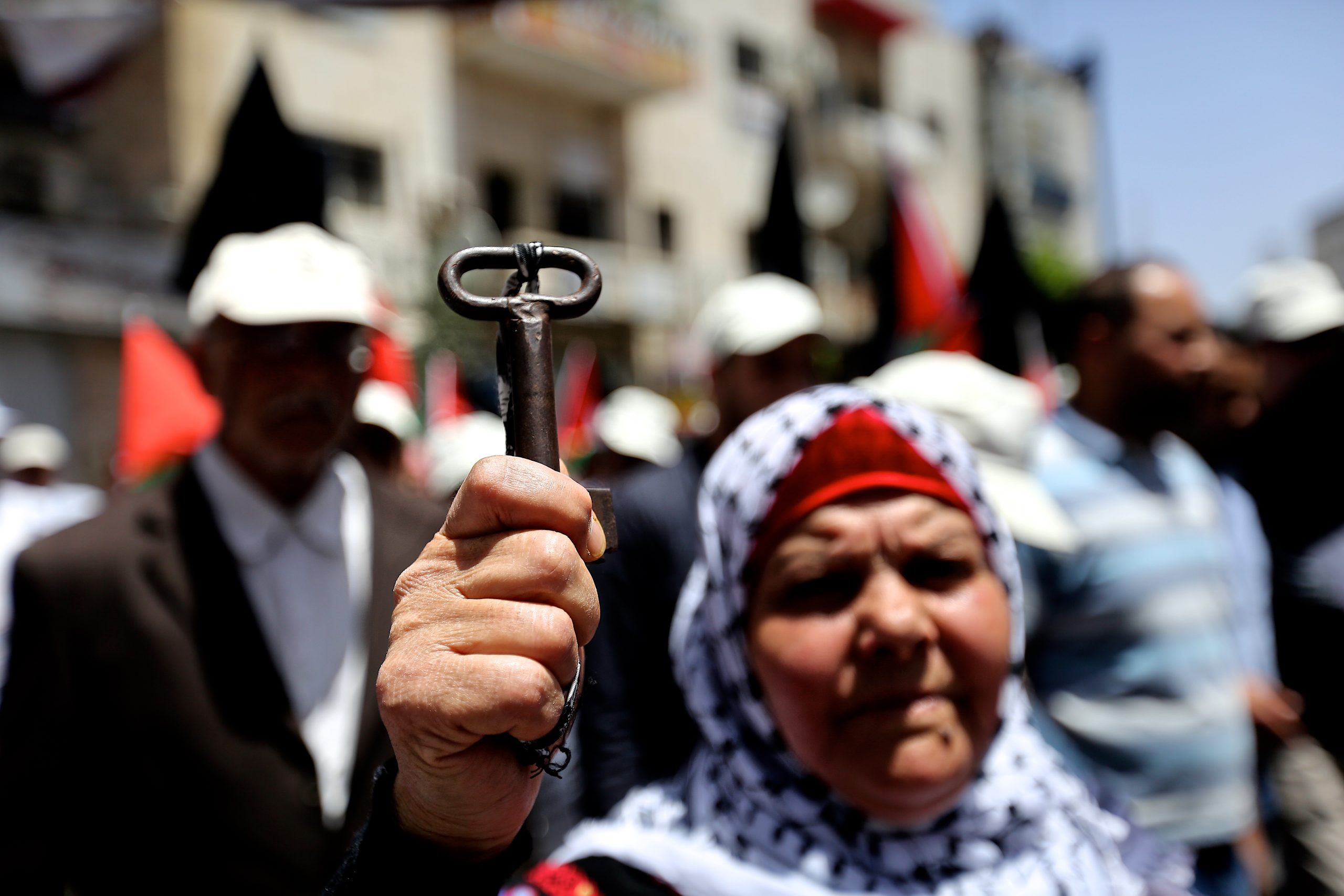 النضال الشعبي باليوم العالمي للاجئين حق العودة مقدس لا يسقط بالتقادم
