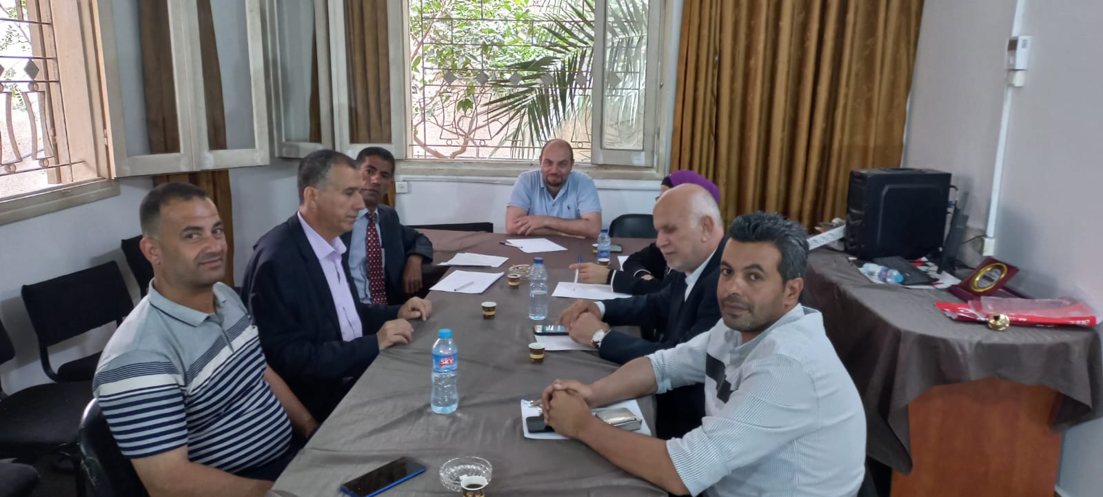 لجنة العمل النقابى والمهنى تعقد أجتماعا لها وتناقش عدة قضايا نقابية ومهنية و التحضيرات لعقد المؤتمرات لجنة العمل النقابى والمهنى تعقد أجتماعا لها وتناقش عدة قضايا نقابية ومهنية و التحضيرات لعقد المؤتمرات