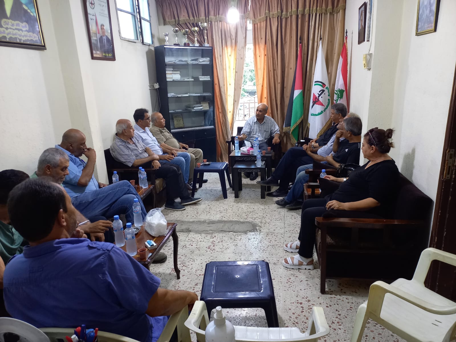 النضال الشعبي تستقبل اتحاد نقابات عمال فلسطين في لبنان مهنئا بالانطلاقة النضال الشعبي تستقبل اتحاد نقابات عمال فلسطين في لبنان مهنئا بالانطلاقة