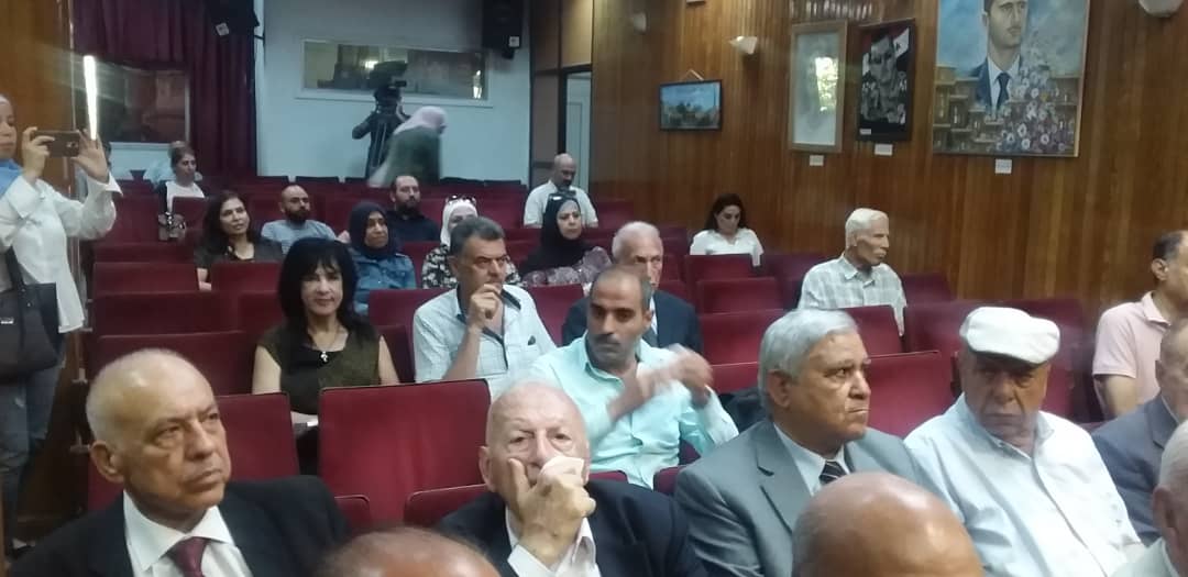 النضال الشعبي تشارك مؤسسة القدس بمحاضرة مركزية القدس في الاستراتيجية العربية النضال الشعبي تشارك مؤسسة القدس بمحاضرة مركزية القدس في الاستراتيجية العربية