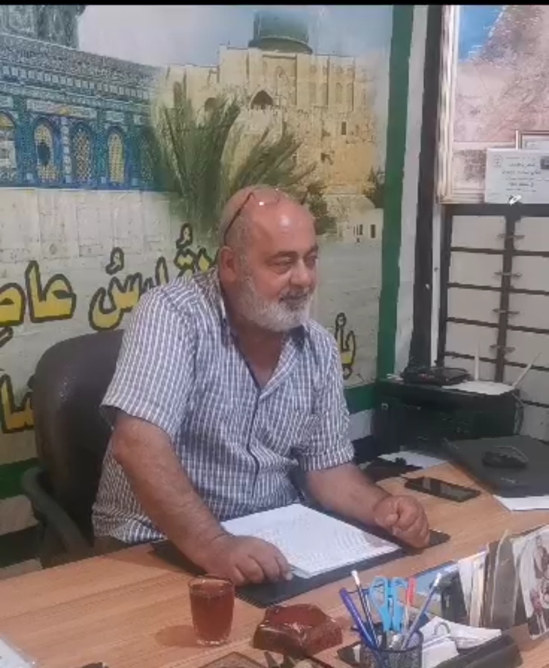 المؤلفة الدنماركية Ann Eckhoff تجري مقابلة مع أسامة عطواني المؤلفة الدنماركية Ann Eckhoff تجري مقابلة مع أسامة عطواني
