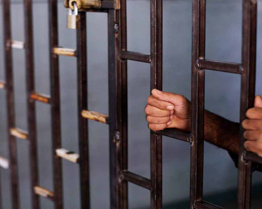 5 أسرى يواصلون إضرابهم عن الطعام رفضا لاعتقالهم الإداري 5 أسرى يواصلون إضرابهم عن الطعام رفضا لاعتقالهم الإداري