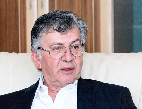تسع سنوات على رحيل الشاعر سميح القاسم تسع سنوات على رحيل الشاعر سميح القاسم