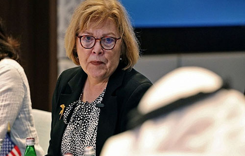 مسؤولة أميركية اجتمعت سراً مع غانتس وبينيت لبحث التطبيع مع السعودية مسؤولة أميركية اجتمعت سراً مع غانتس وبينيت لبحث التطبيع مع السعودية
