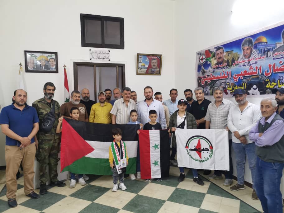 دمشق : جبهة النضال الشعبي الفلسطيني تنظم وقفة تضامنية مع العمال