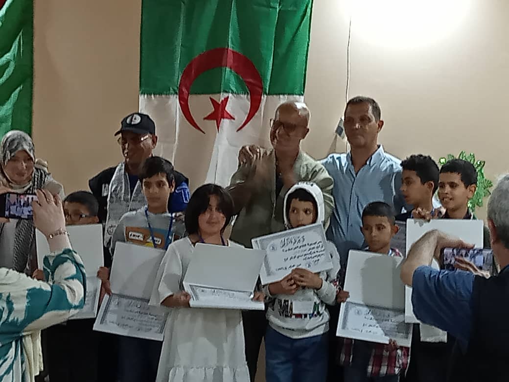 النضال الشعبي تشارك بتظاهرة وطنية وتقدم مسرحية وطنية حول معاناة شعبنا بالجزائر النضال الشعبي تشارك بتظاهرة وطنية وتقدم مسرحية وطنية حول معاناة شعبنا بالجزائر
