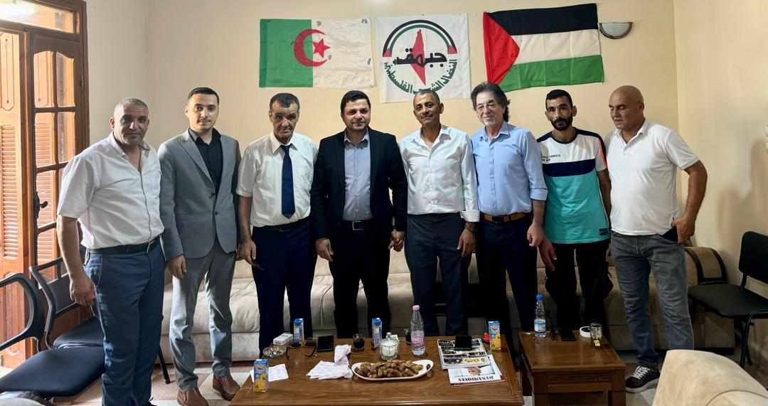 وفد من حركة حماس يلتقي النضال الشعبي في الساحة الجزائرية وفد من حركة حماس يلتقي النضال الشعبي في الساحة الجزائرية