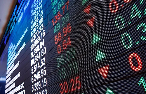التوتر في الشرق الأوسط يدفع بورصات المنطقة للتراجع التوتر في الشرق الأوسط يدفع بورصات المنطقة للتراجع